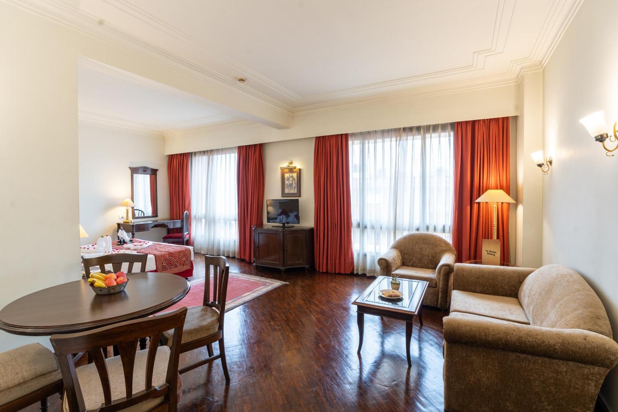 Grand Hotel Катманду Екстер'єр фото