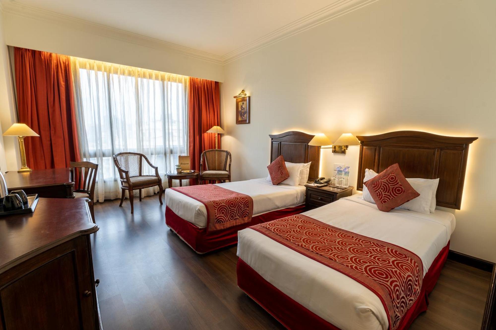 Grand Hotel Катманду Екстер'єр фото