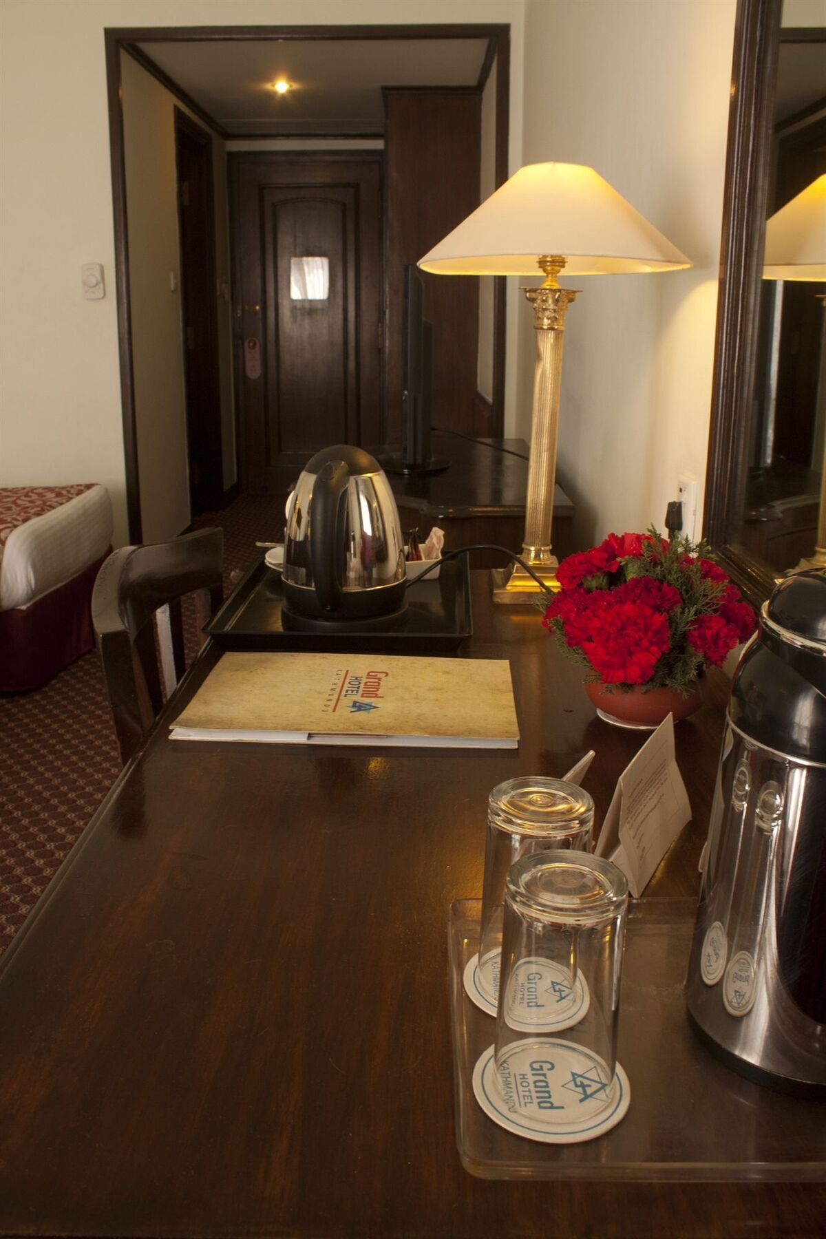 Grand Hotel Катманду Екстер'єр фото